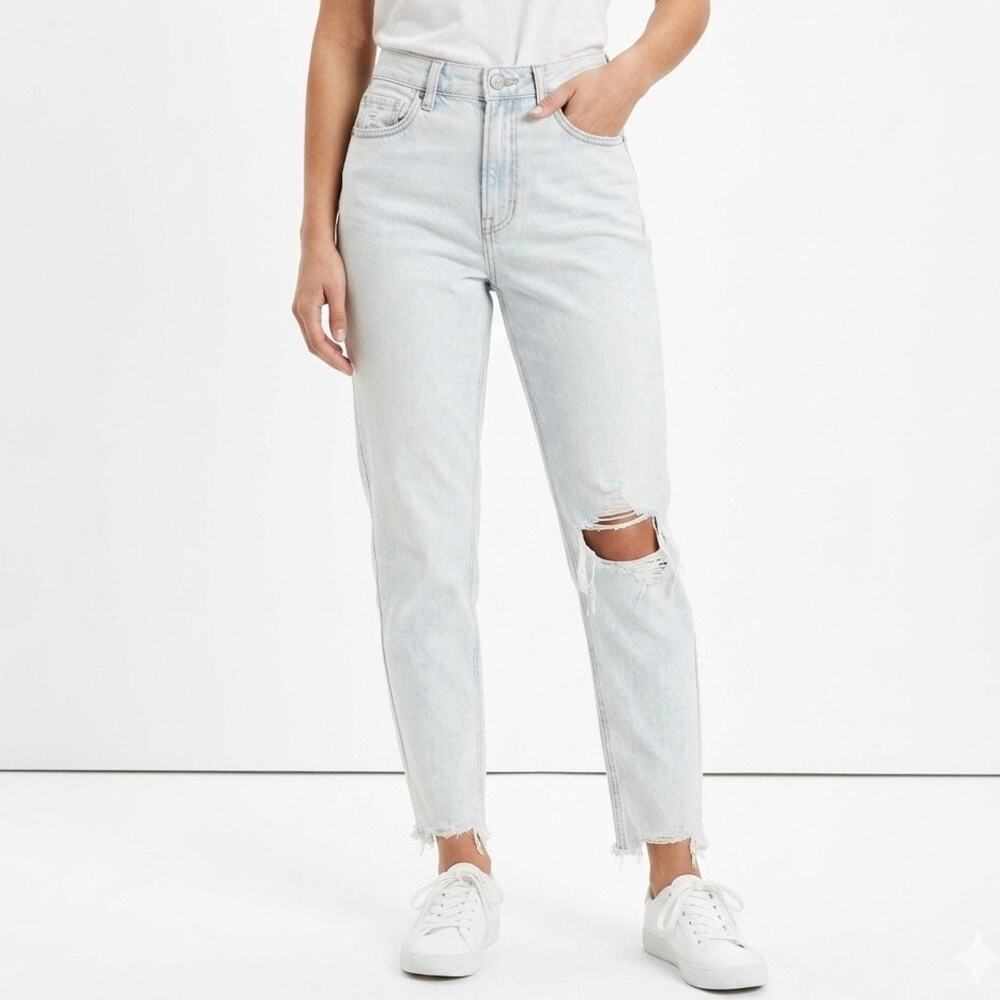American Eagle Women's Mom Jeans 0 Distressed Light Wash High Rise Cut Off Denim